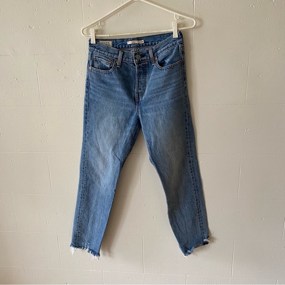 Levi's Wedgie Distressed Hem Jeans - Picture 1 of 10